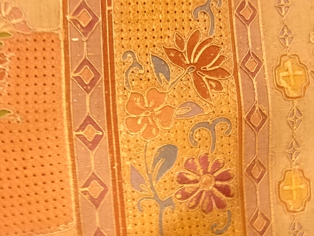  未使用品　手織り紬　汕頭蘇州刺繍　花唐草模様袋帯